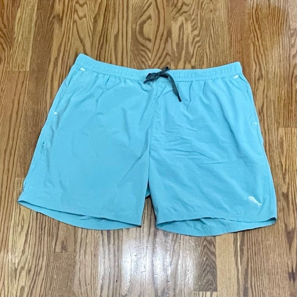 Tommy Bahama Island Active Lightweight Shorts. Teal. Size XL.